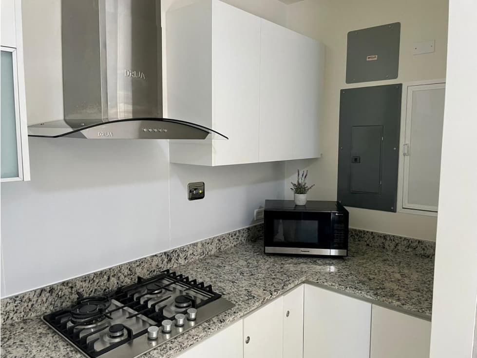 Apartamento en venta en PH Ventanas del Mar, Playa Caracol — foto 2