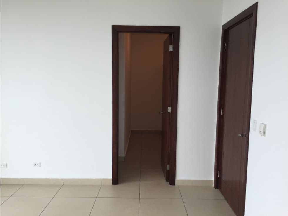 Apartamento en venta con línea blanca en Punta Pacífica — foto 6