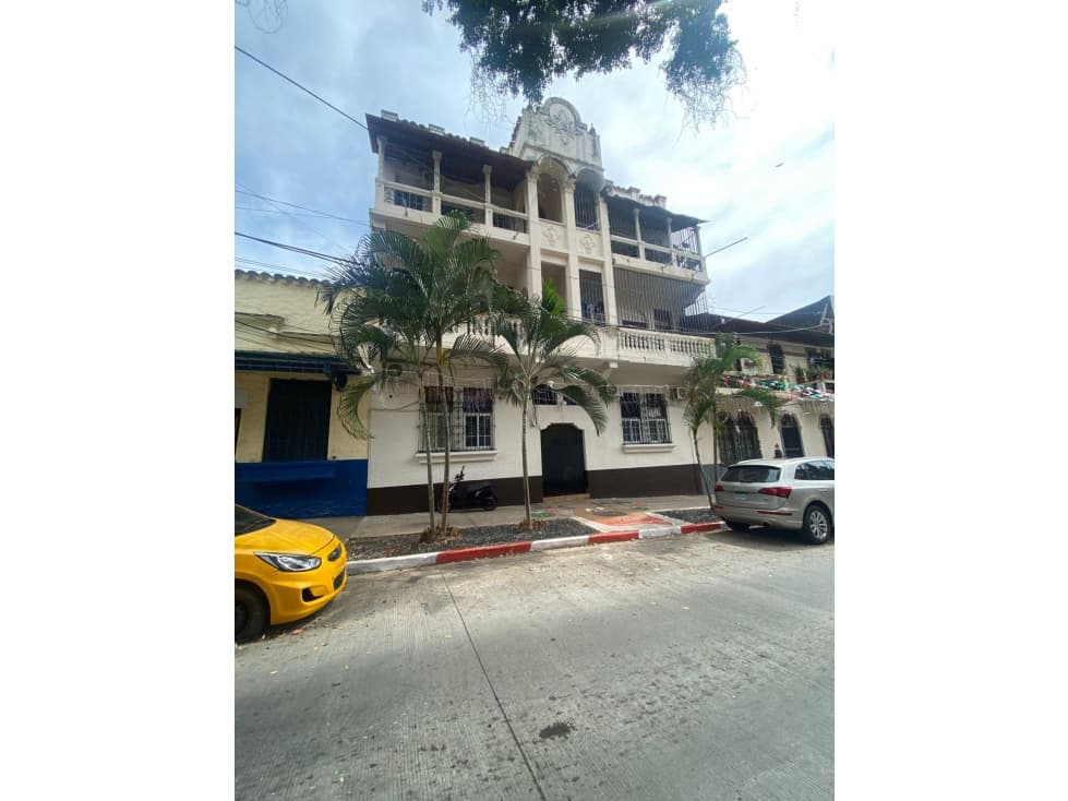 SE VENDE CASA ESTUDIANTES, SANTA ANA — foto 1