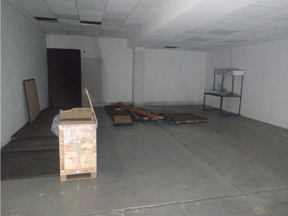 SE ALQUILA LOCAL DE 342 m² EN TUMBA MUERTO — foto 3