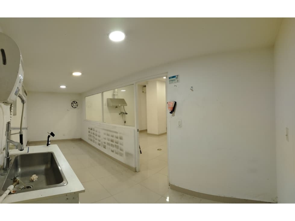 SE AQUILA LOCAL COMERCIAL DE 90 m² EN CALLE 50 — foto 4