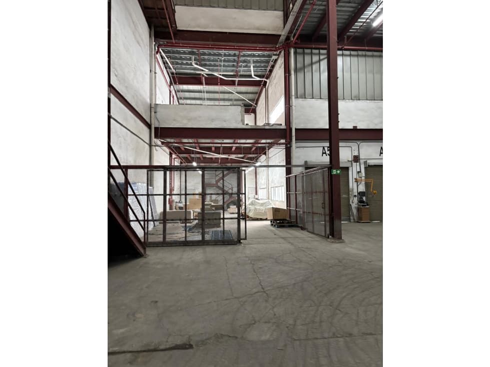 SE ALQUILAN BODEGAS EN MILLA 9 — foto 5