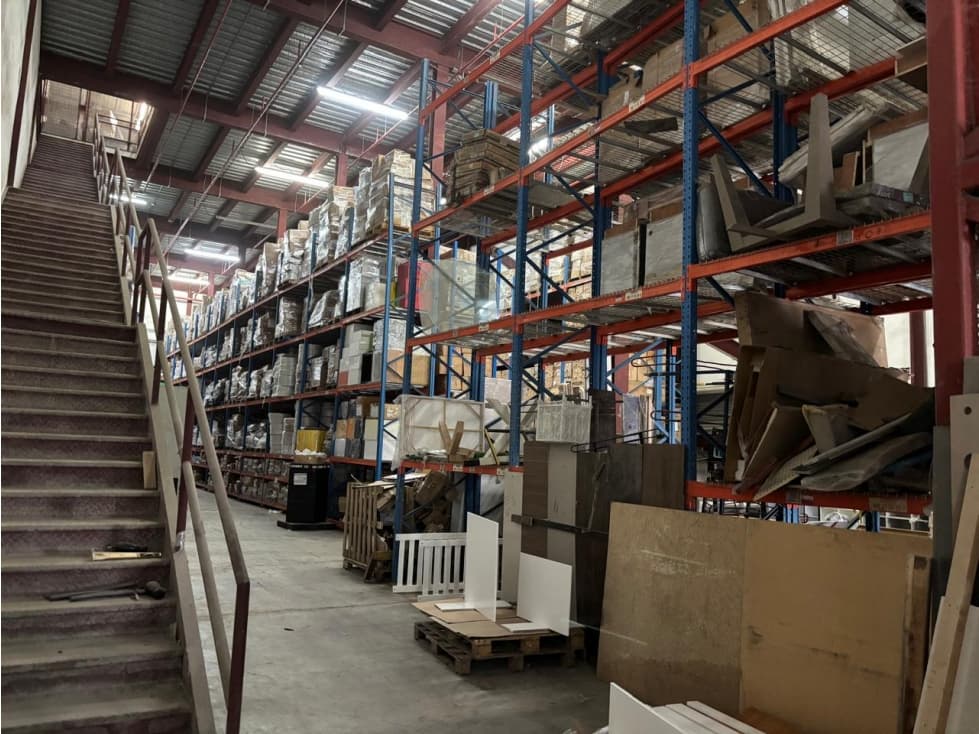 SE ALQUILAN BODEGAS EN MILLA 9 — foto 1