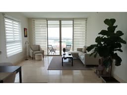SE VENDE APARTAMENTO EN PH GREENVIEW, SANTA MARÍA