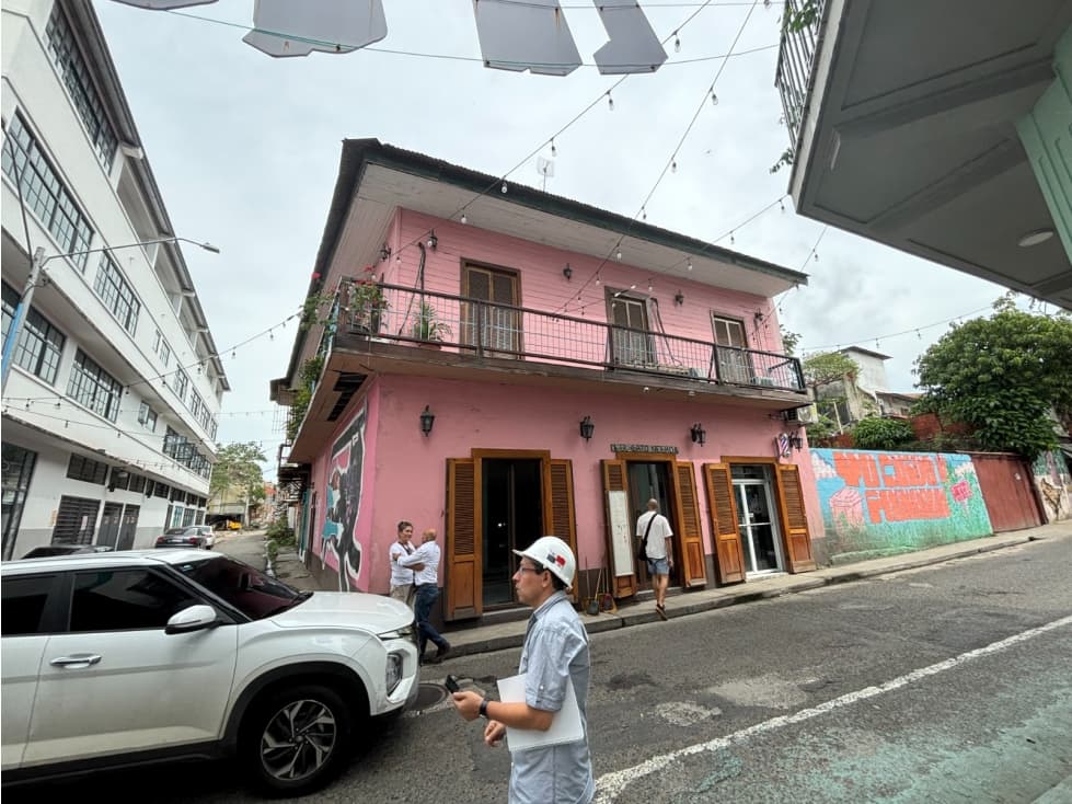 SE VENDE CASA ALBA, CASCO VIEJO — foto 1