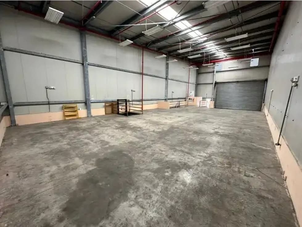 BODEGA DE 487 MTS2 EN CITY PLAZA EL CRISOL — foto 3