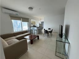 Apartamento en venta frente a la Cinta Costera en Avenida Balboa