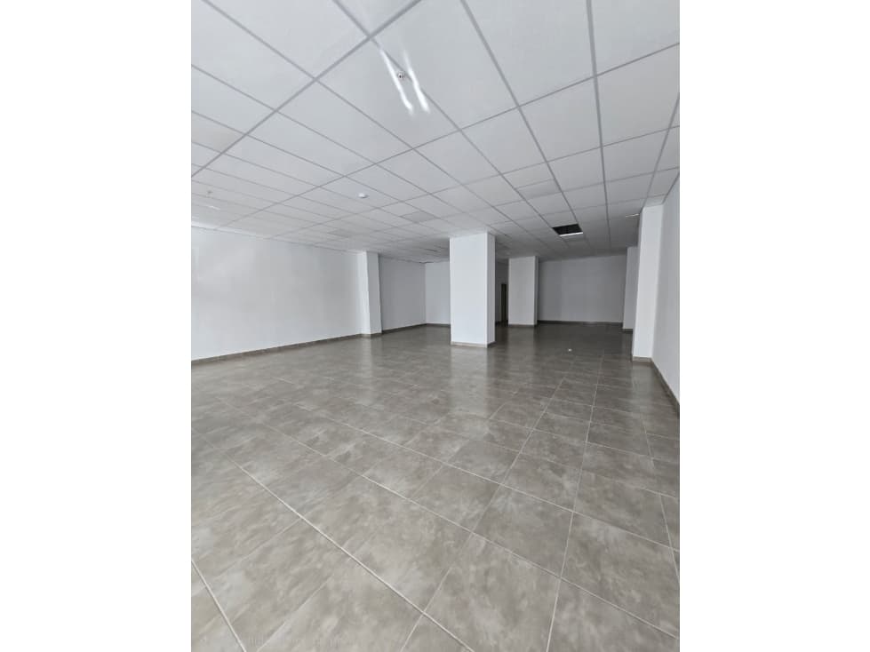 ALQUILO LOCAL COMERCIAL EN PH ILO, PARQUE LEFEVRE — foto 5