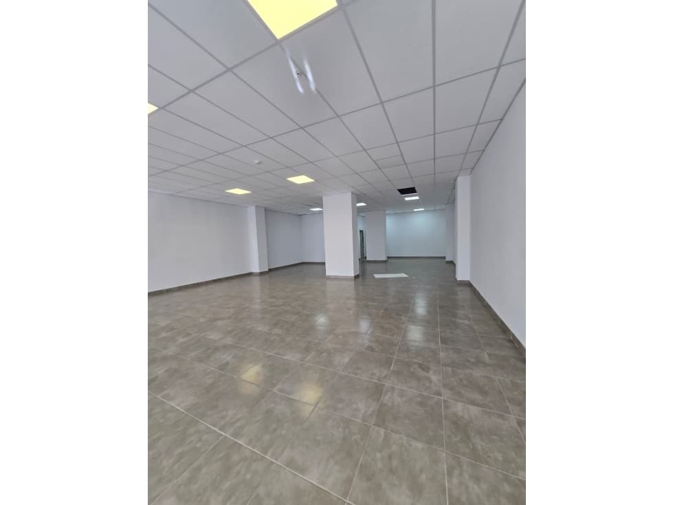 ALQUILO LOCAL COMERCIAL EN PH ILO, PARQUE LEFEVRE — foto 4