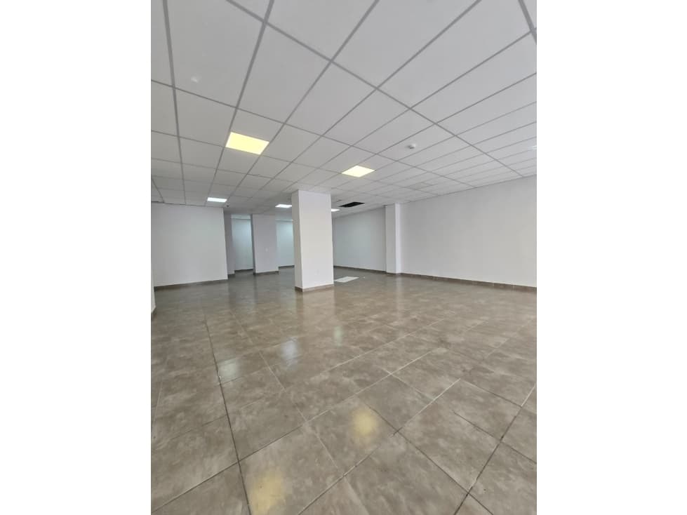 ALQUILO LOCAL COMERCIAL EN PH ILO, PARQUE LEFEVRE — foto 6