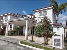 Se vende casa en Arraijan