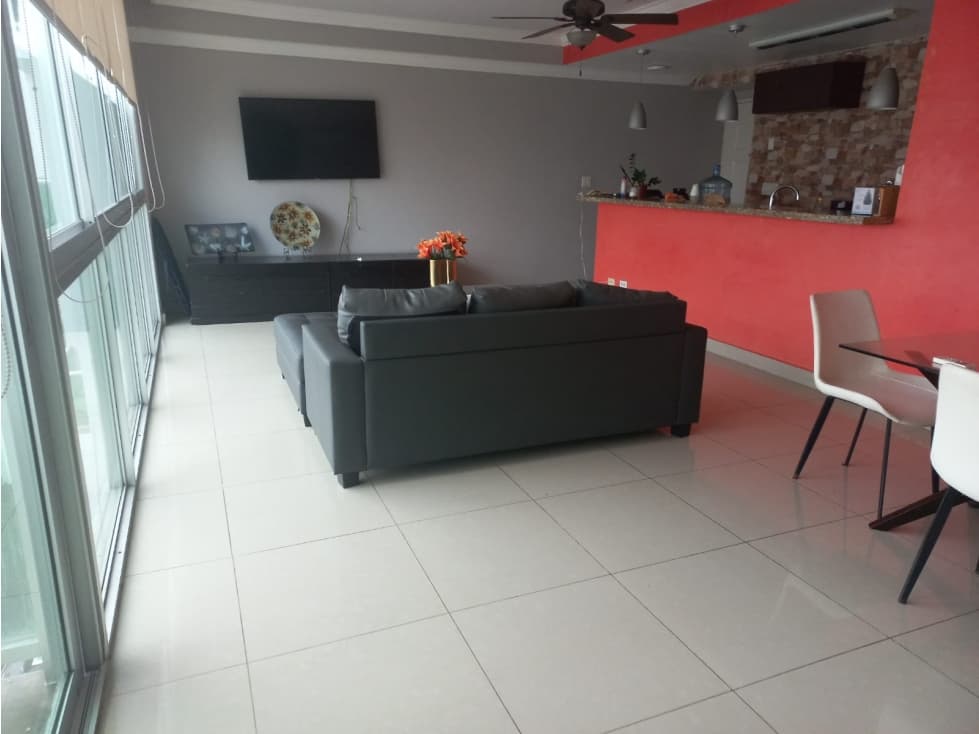 Se alquila apartamento en Bella Vista — foto 1