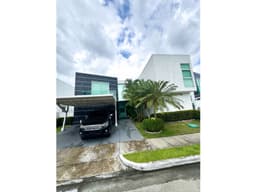 SE VENDE CASA EN COSTA ESMERALDA-COSTA SUR