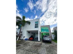 SE VENDE CASA EN COSTA ESMERALDA-COSTA SUR
