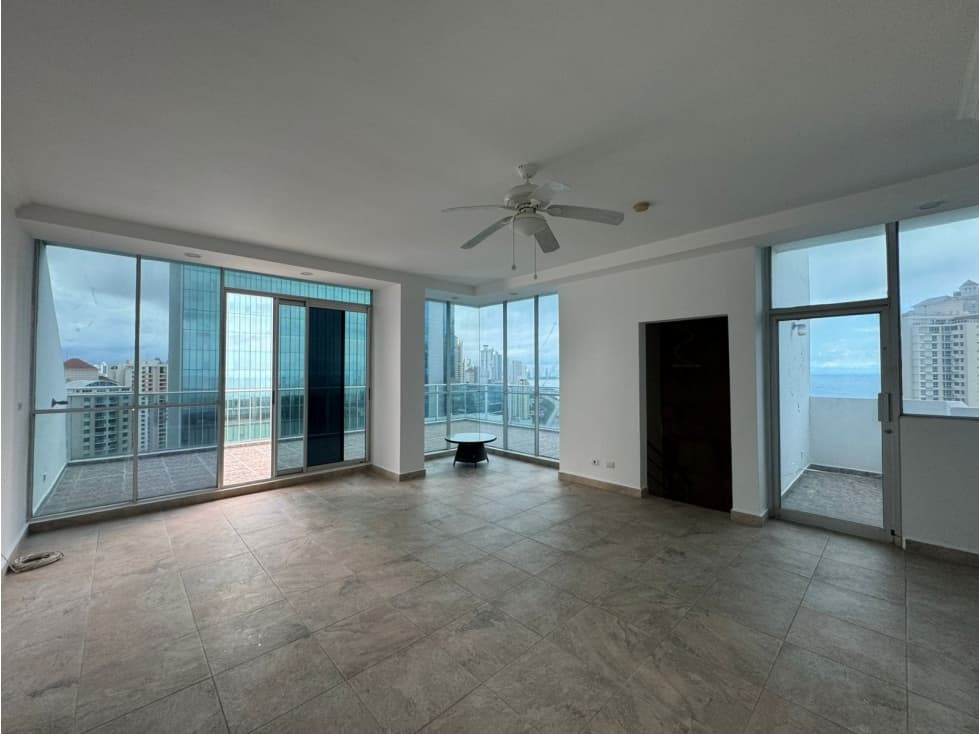 PENTHOUSE EN VENTA // PUNTA PAITILLA — foto 1