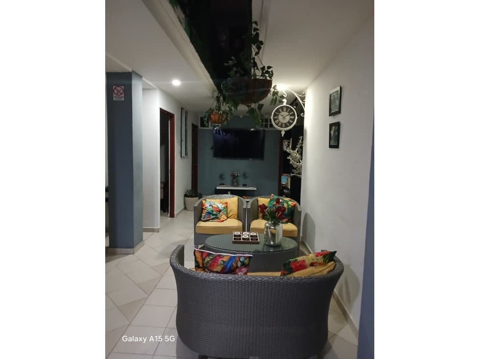 SE VENDE HOSTAL EN CASCO ANTIGUO — foto 4