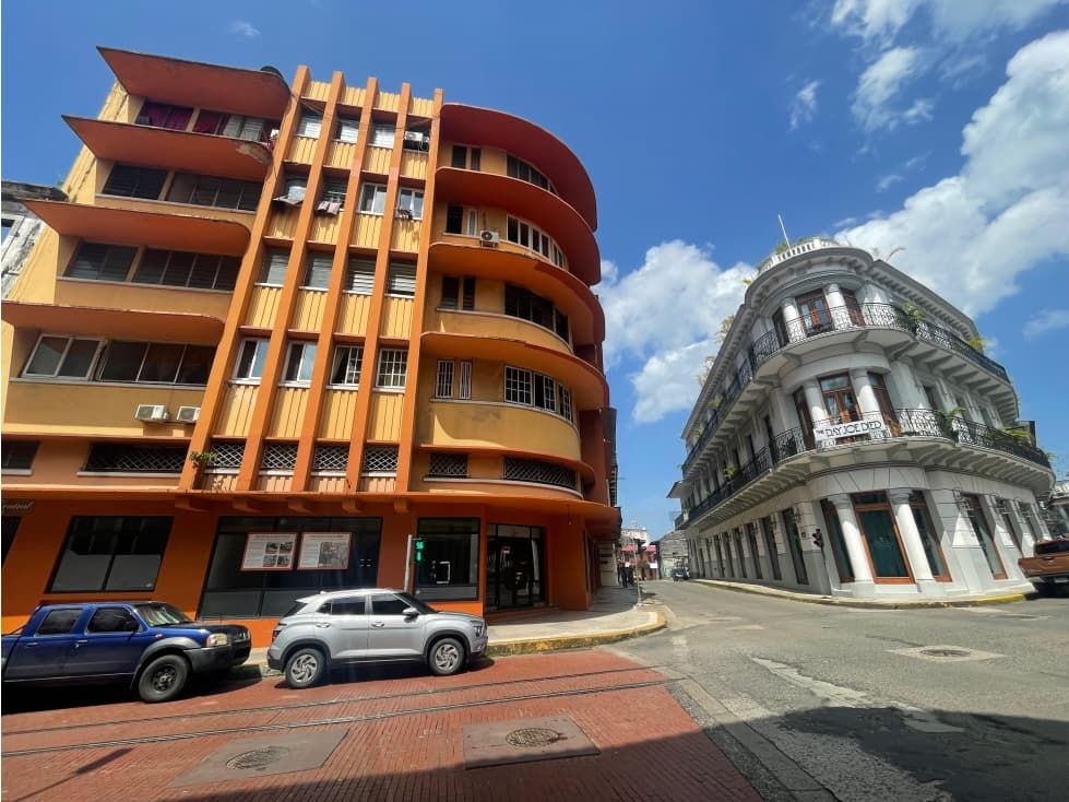 Locales en Alquiler PH Plaza Central, Casco Antiguo — foto 2