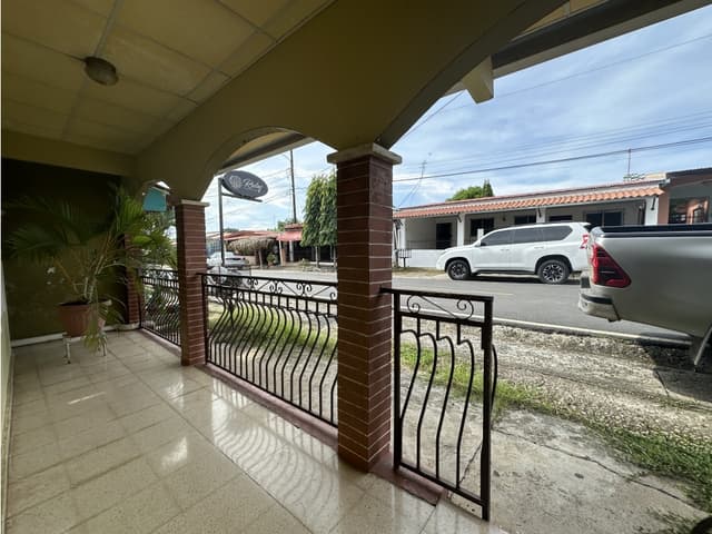 Se Vende Casa en Urbanizacion La Ermita, Las Tablas