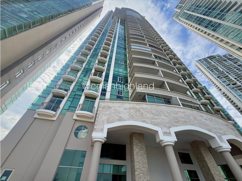 REMATE BANCARIO Penthouse en Pacific Point, Punta Pacifica — foto 1