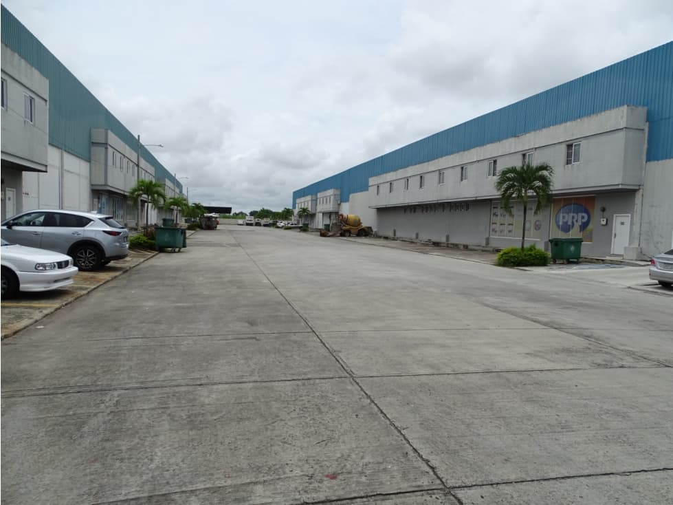Venta de Galeras en Parque Industrial de Las Americas — foto 2