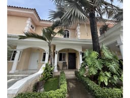 Se Alquila Casa en Palmeras del Este, Costa del Este