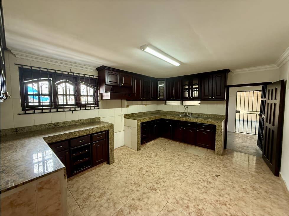 Se Alquila Casa de 4 Recamaras en LLano Bonito — foto 4