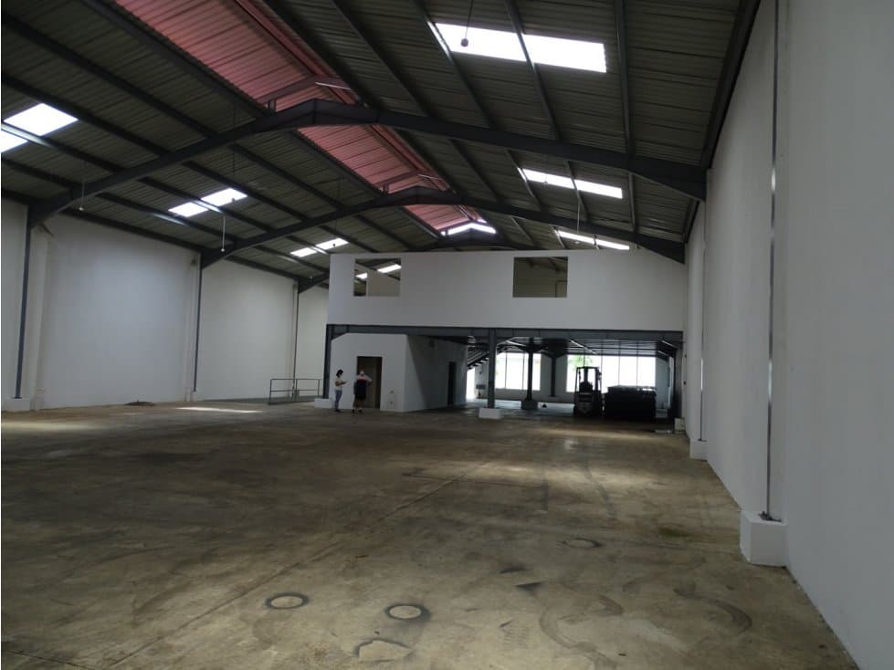 Venta de Galeras en Parque Industrial de Las Americas — foto 6