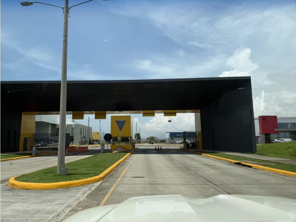 Venta ó Alquiler Bodega en Zona Uno, Don Bosco — foto 1
