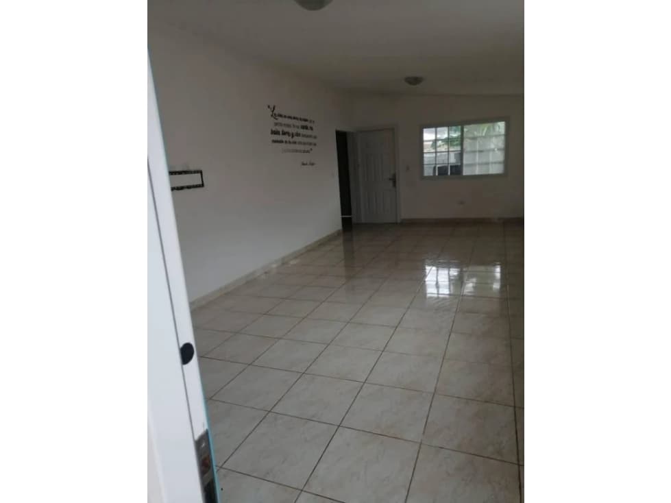 VENTA DE CASA COLINAS DEL OESTE, ARRAIJAN — foto 3