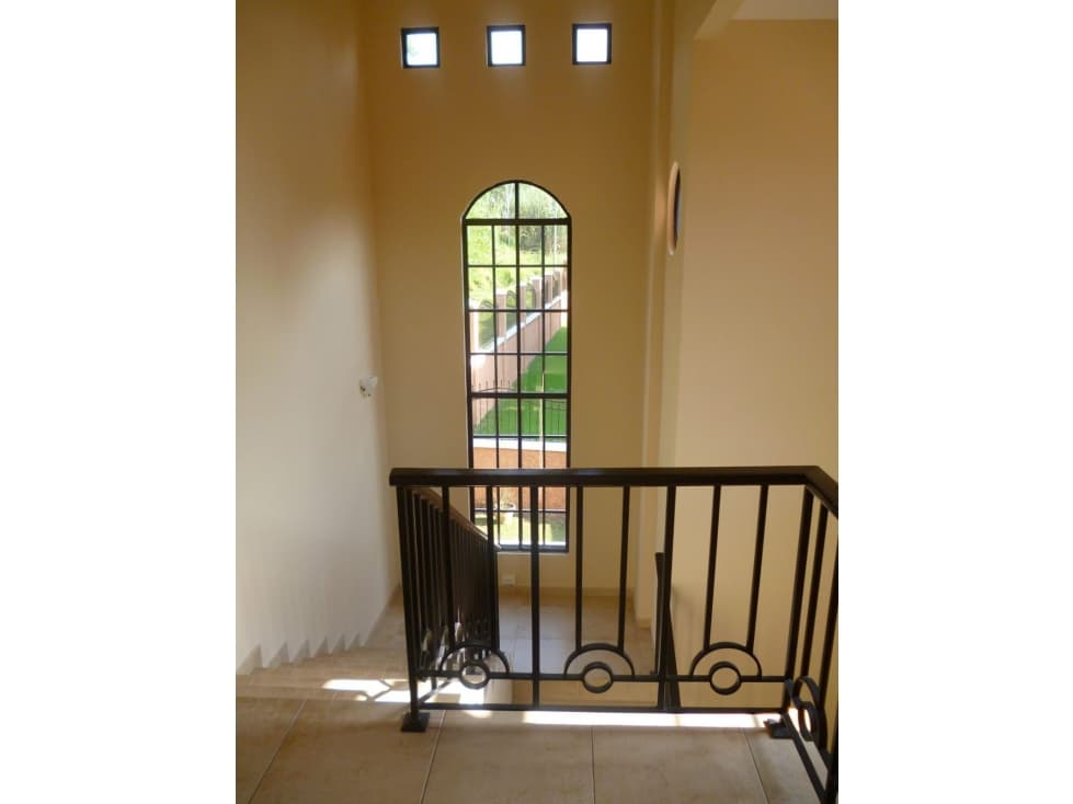 Alquiler Casa en Clayton Village — foto 1