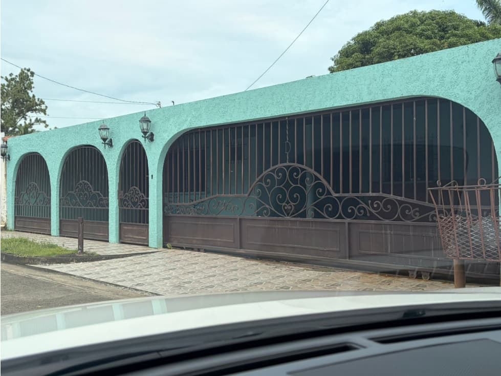 Venta de Casa en Chanis — foto 1