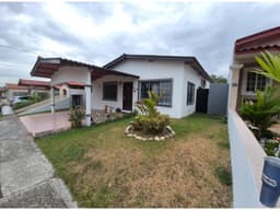 Alquiler de Casa en Brisas del Golf