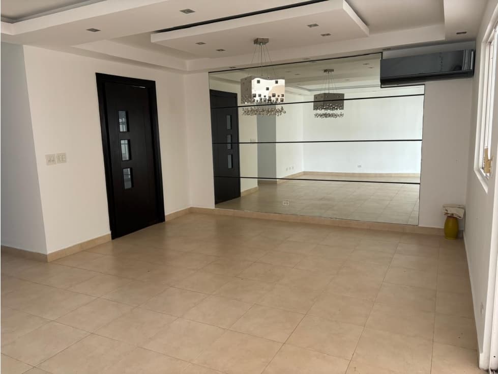 Venta o Alquiler de Casa en Brisas del Golf — foto 4