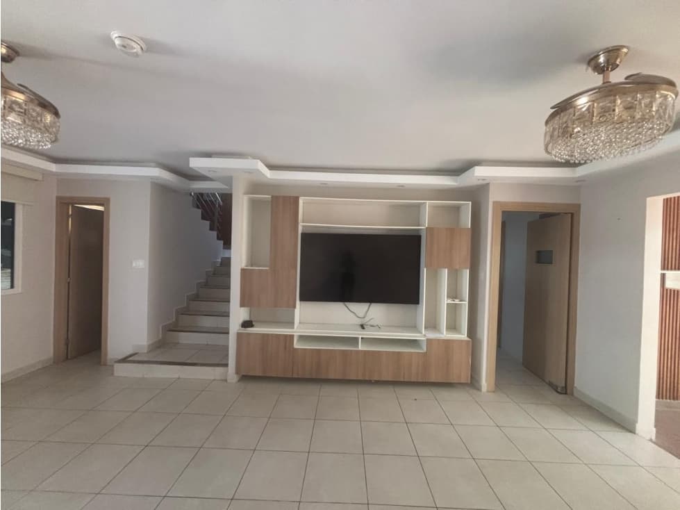 Alquiler de Casa en Paseo del Norte — foto 3