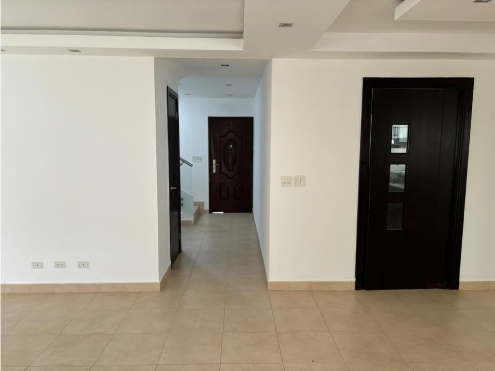 Venta o Alquiler de Casa en Brisas del Golf — foto 3