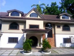 Melissa Foster Luxury Vende/Alquila Casa en Altos de Curundú MF1014