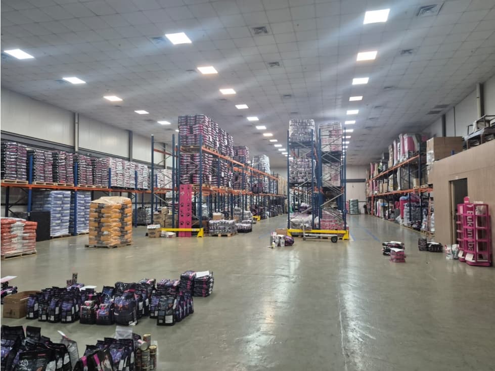 Venta de galera de 1,400 metros en Juan Diaz — foto 1