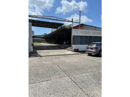 Venta de Terreno plano y techado de 1.600 metros en avenida Frangipani