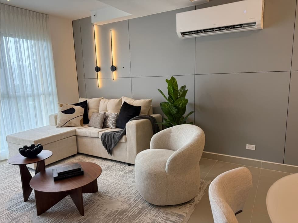 ALQUILER DE APARTAMENTO AMOBLADO FRENTE AL PARQUE OMAR — foto 4