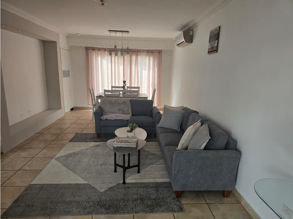 ALQUILER DE CASA EN BRISAS DEL GOLF PH EVEREST — foto 2