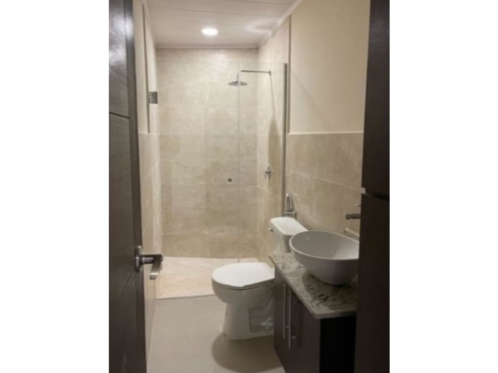 ALQUILER DE CASA EN CLAYTON — foto 5