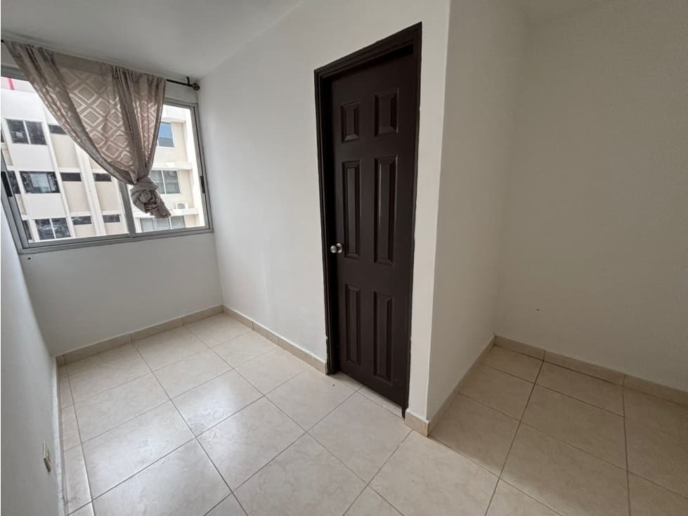 ALQUILER APARTAMENTO EL DORADO REMODELADO PH SUN TOWER — foto 6