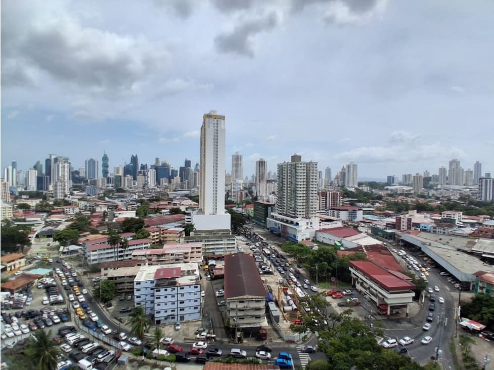 VENTA APARTAMENTO EN VIA ESPAÑA PH PLAZA VALENCIA — foto 4
