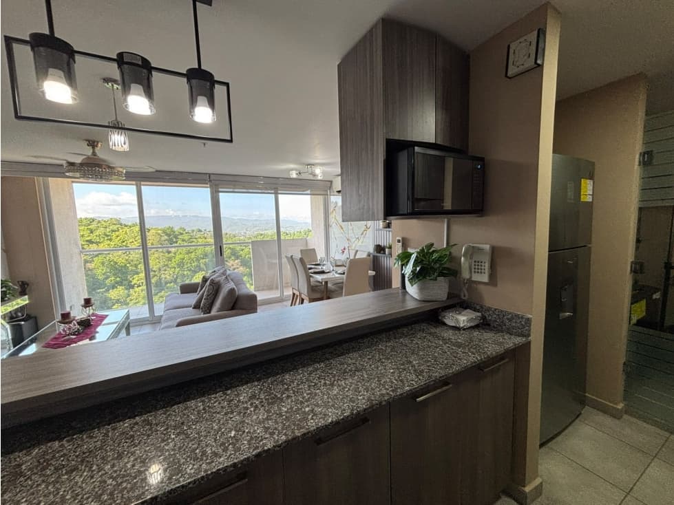 VENTA APARTAMENTO AMOBLADO EN BRISAS DEL GOLF PH HACIENDA GOLF — foto 4