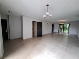 VENTA APARTAMENTO EN EMBASSY VILLAGE