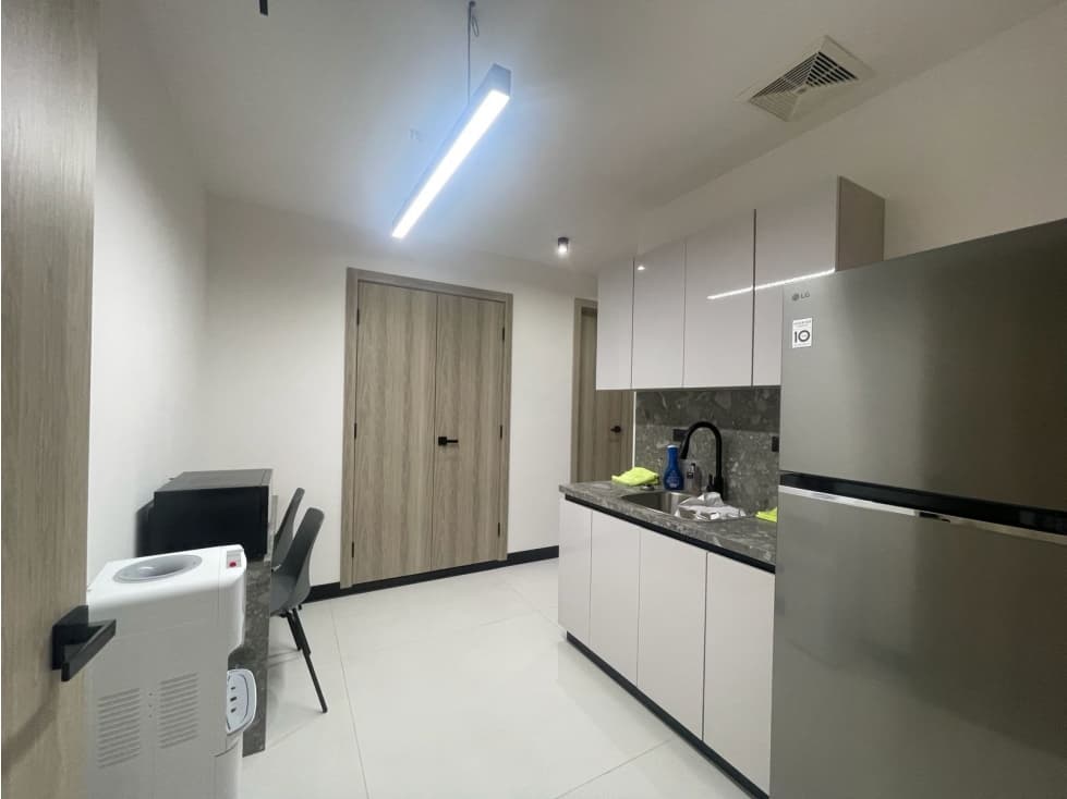 ALQUILER MODERNA OFICINA AMOBLADA AVENIDA BALBOA TORRE BICSA — foto 6