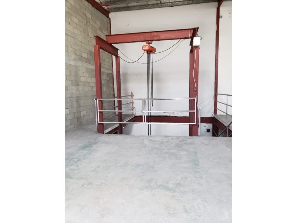 ALQUILER BODEGA EN PARQUE INDUSTRIAL COSTA DEL ESTE 1,800 m² — foto 4