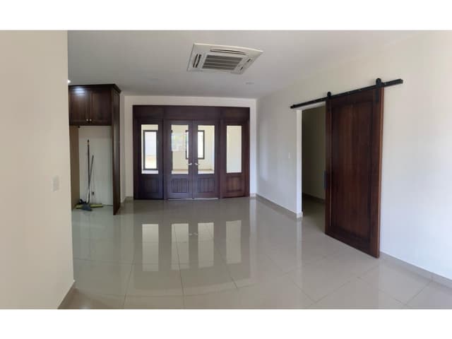 Casa en Esquina en Venta Vía Principal Villa Mercedes