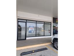 Local de 77 M2 Plaza Doleguita a 50 Metros del Banco Nacional
