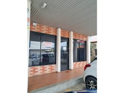 Local en Alquiler Avendia 2a Oeste Frente Banco Nacional